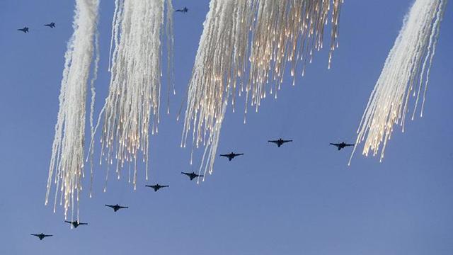 Türk ve Rus jetlerinden IŞİD'e karşı ortak operasyon