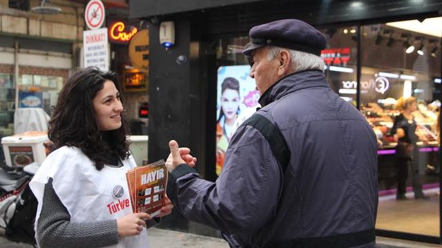 İzmir, 'Vatan Senden HAYIR Bekler' diyor!