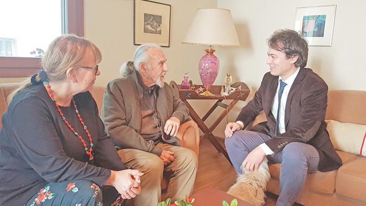 Tiyatro insanları birleştirir dönüştürür