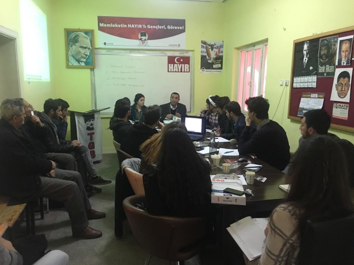 Niğde'nin "hayır"lı gen&ccedil;leri referandum &ccedil;alışmalarını başlattı