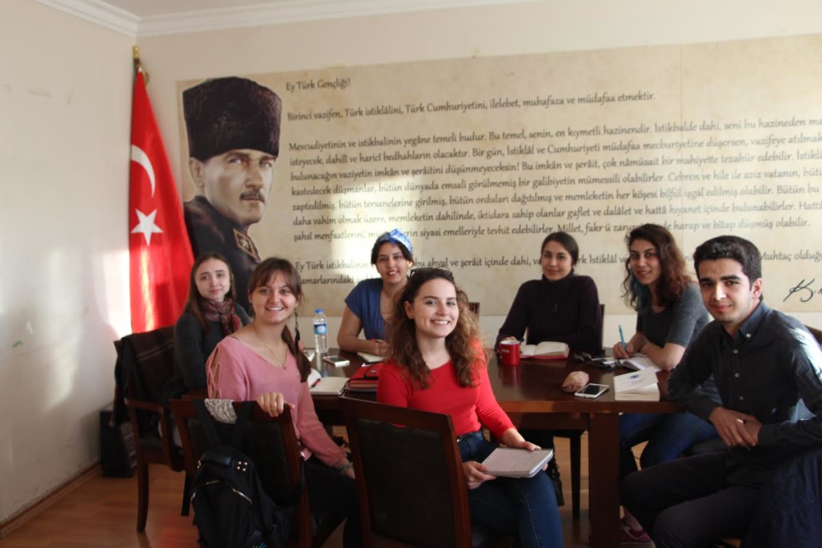 TGB İzmir AFK, Gençlik Meclisi'ne Hazır!
