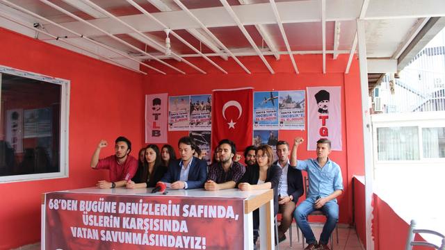 Denizlerin Yolunda &Uuml;slerin Karşısındayız!