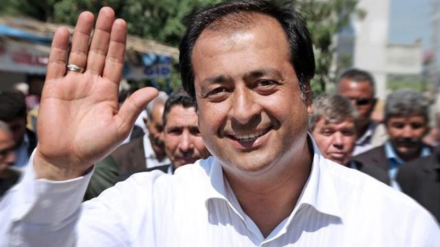 AKP eski milletvekili FETÖ'den gözaltına alındı!