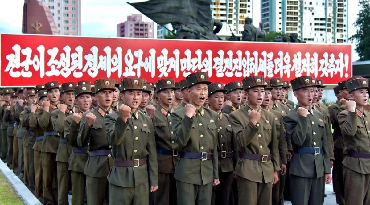 3.5 milyon Kuzey Koreli orduya giriyor
