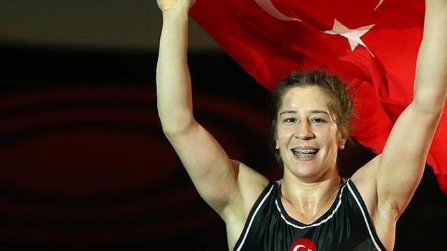 Yasemin Adar dünya şampiyonu