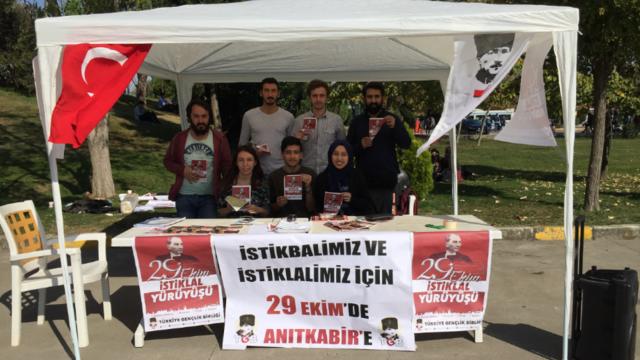 TGB Sakarya İstiklal coşkusunu kamp&uuml;se taşıdı