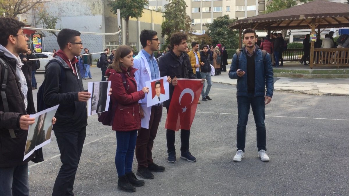 İstanbul Tıp Fakültesi öğrencileri intihar eden meslektaşlarını andı