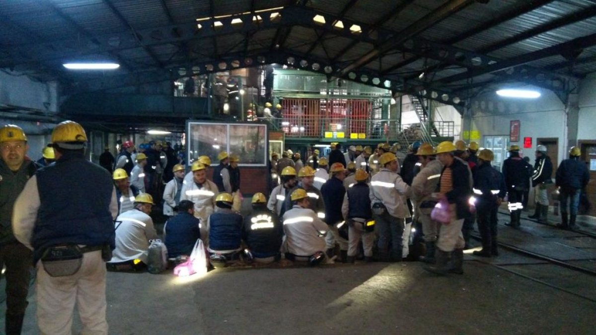 Zonguldak işçisi kararlı: Yasa çekilene kadar maden ocağındayız!