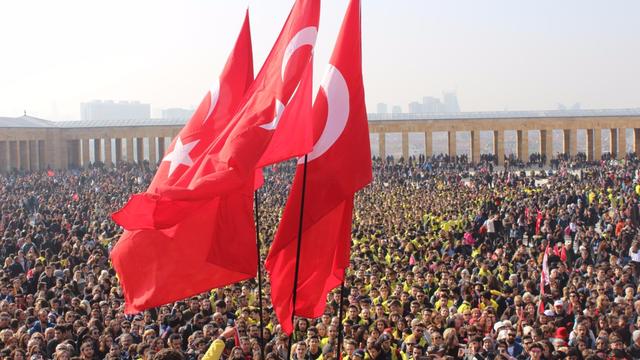 Türk milleti Atatürk için birleşti
