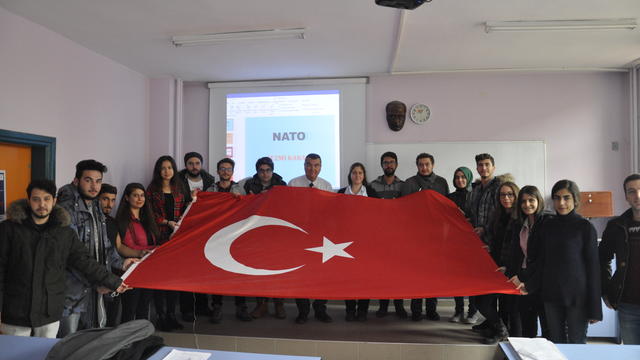 Osmangazi Üniversitesi'nde NATO üzerine söyleşi