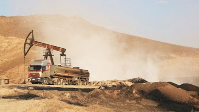 ABD işgal ettiği Suriye'yi yağmalıyor!