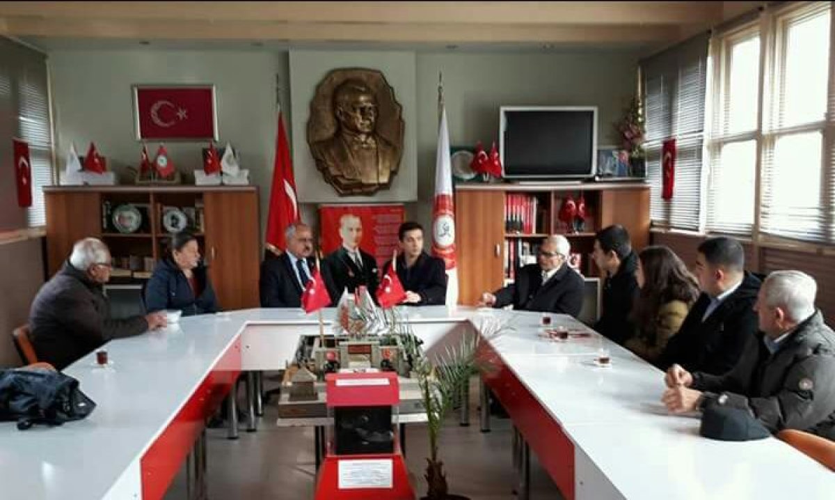 Cem Dikmen Edirne'de şehit ailelerini ziyaret etti