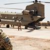 ABD IŞİD'li teröristleri helikopterle taşıyor