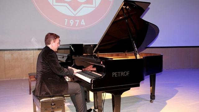 Filistin için konser veren Fransız piyanist: Türklerle gurur duyuyorum