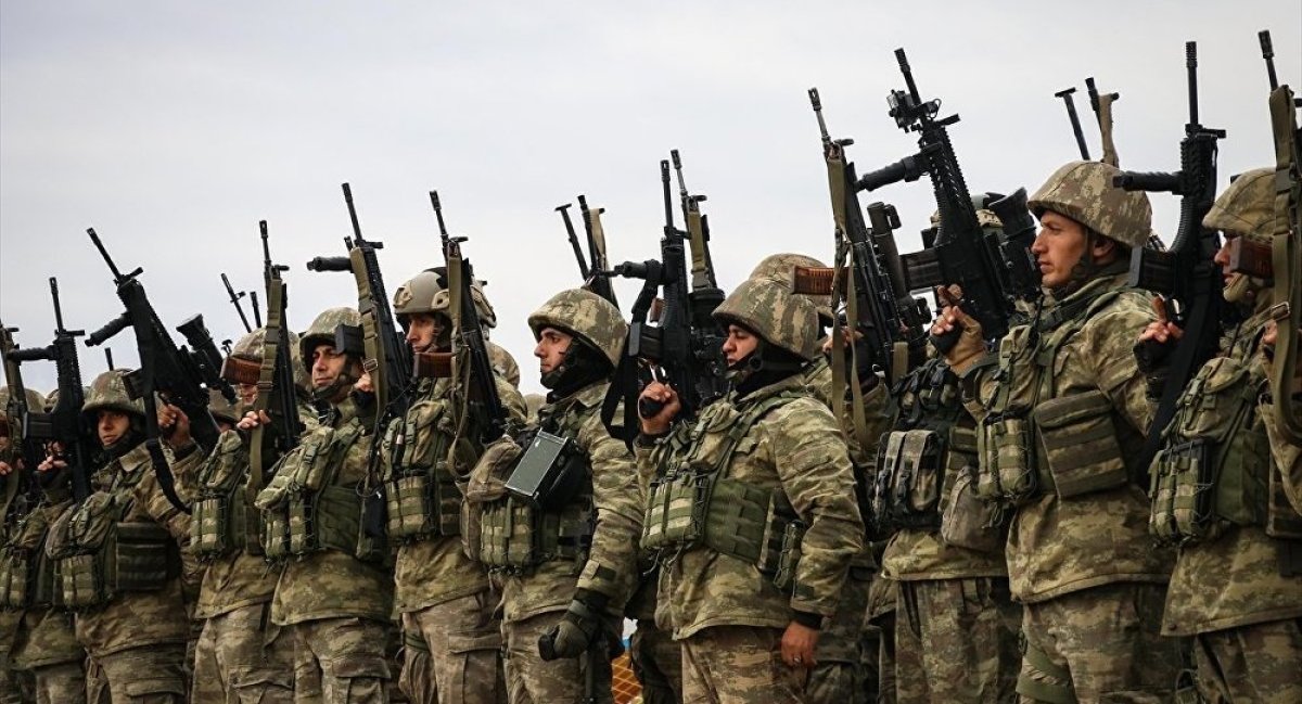 Yüzlerce rütbeli asker Afrin'e gitmek için dilekçe verdi