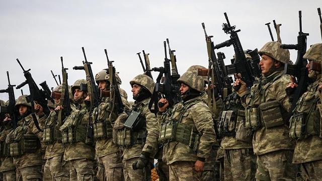 Yüzlerce rütbeli asker Afrin'e gitmek için dilekçe verdi