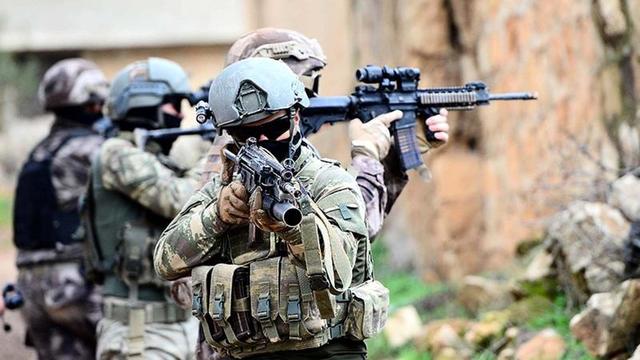 Mehmetçik'ten PKK'ya Hakkari'de ağır darbe