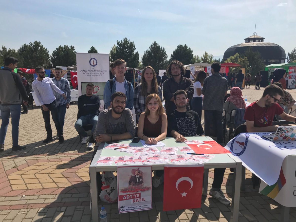Dumlupınar ADT öğrencileri Atatürkçü gençliğe davet ediyor