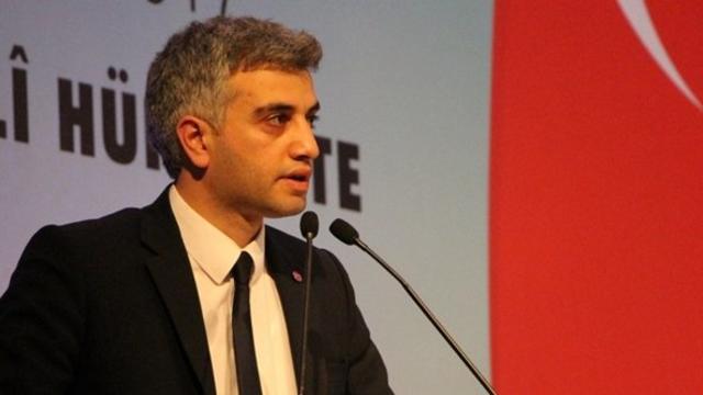 Utku Reyhan'dan 29 Ekim'e &Ccedil;ağrı