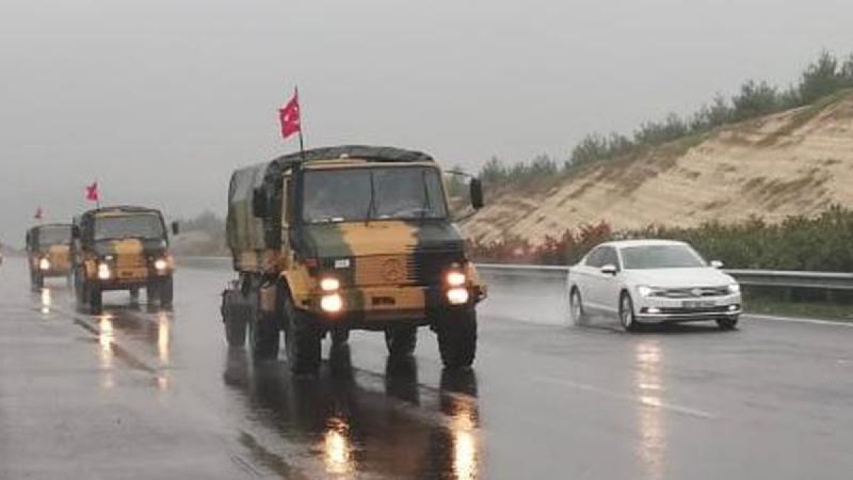 Fırat'ın Doğusu İçin Askeri Sevkiyat Sürüyor