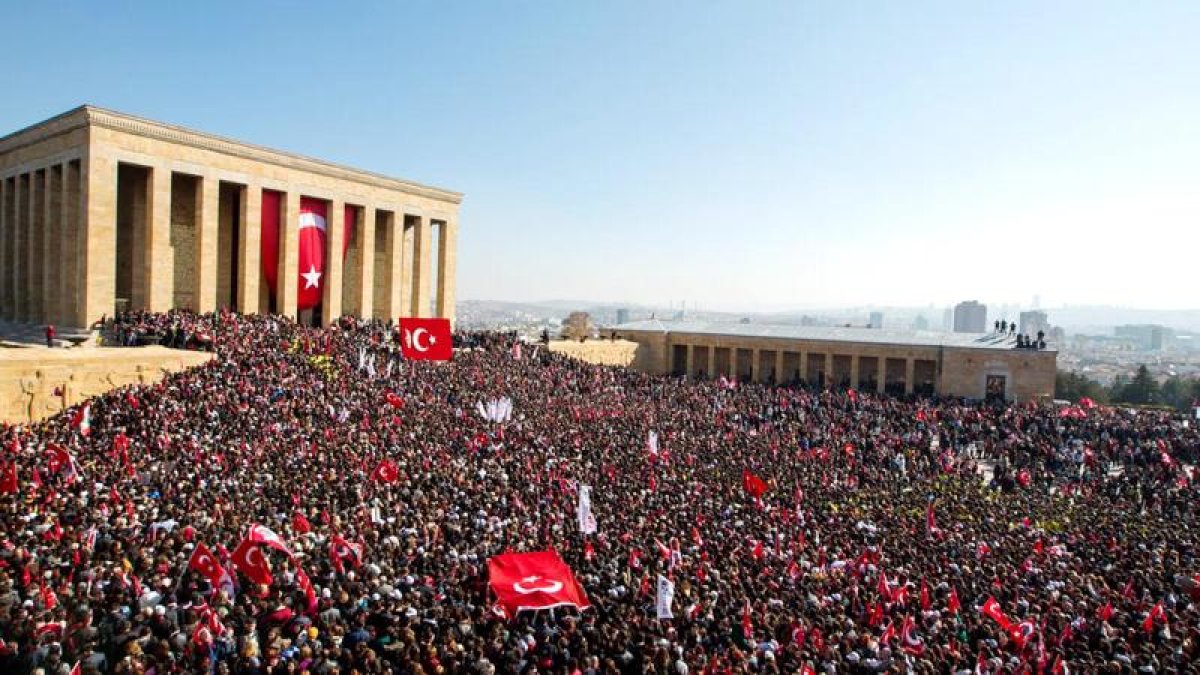 Anıtkabir’i 2018’de 6 Buçuk Milyon Kişi Ziyaret Etti
