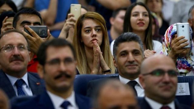 Yirmi Bin Öğretmen Atandı Yüz Binler Hala Bekliyor