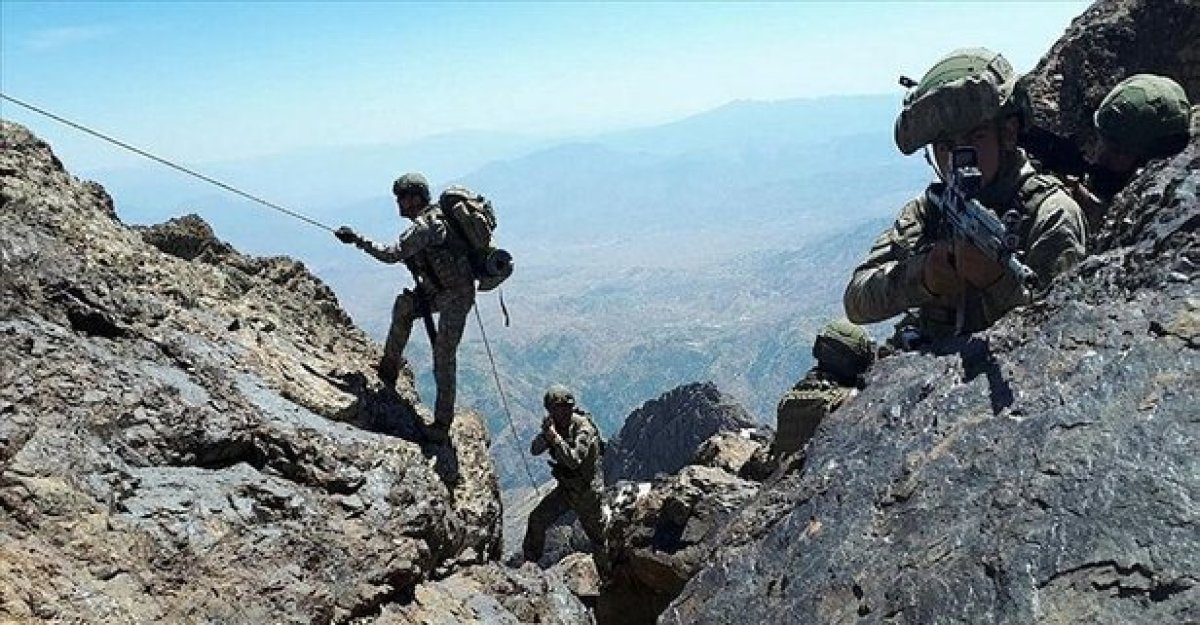 Türk Ordusu PKK'yı PENÇE'siyle Eziyor