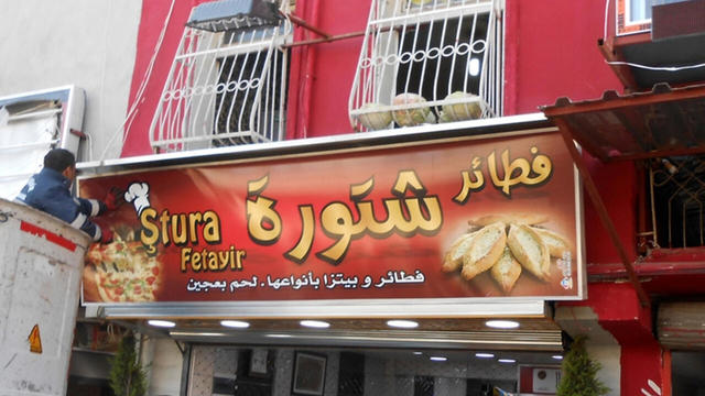 Türkçe Olmayan Tabelalar Kaldırılıyor