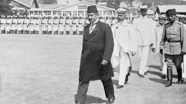 Kurşunla Eğilen Bayrak Adamın Davası