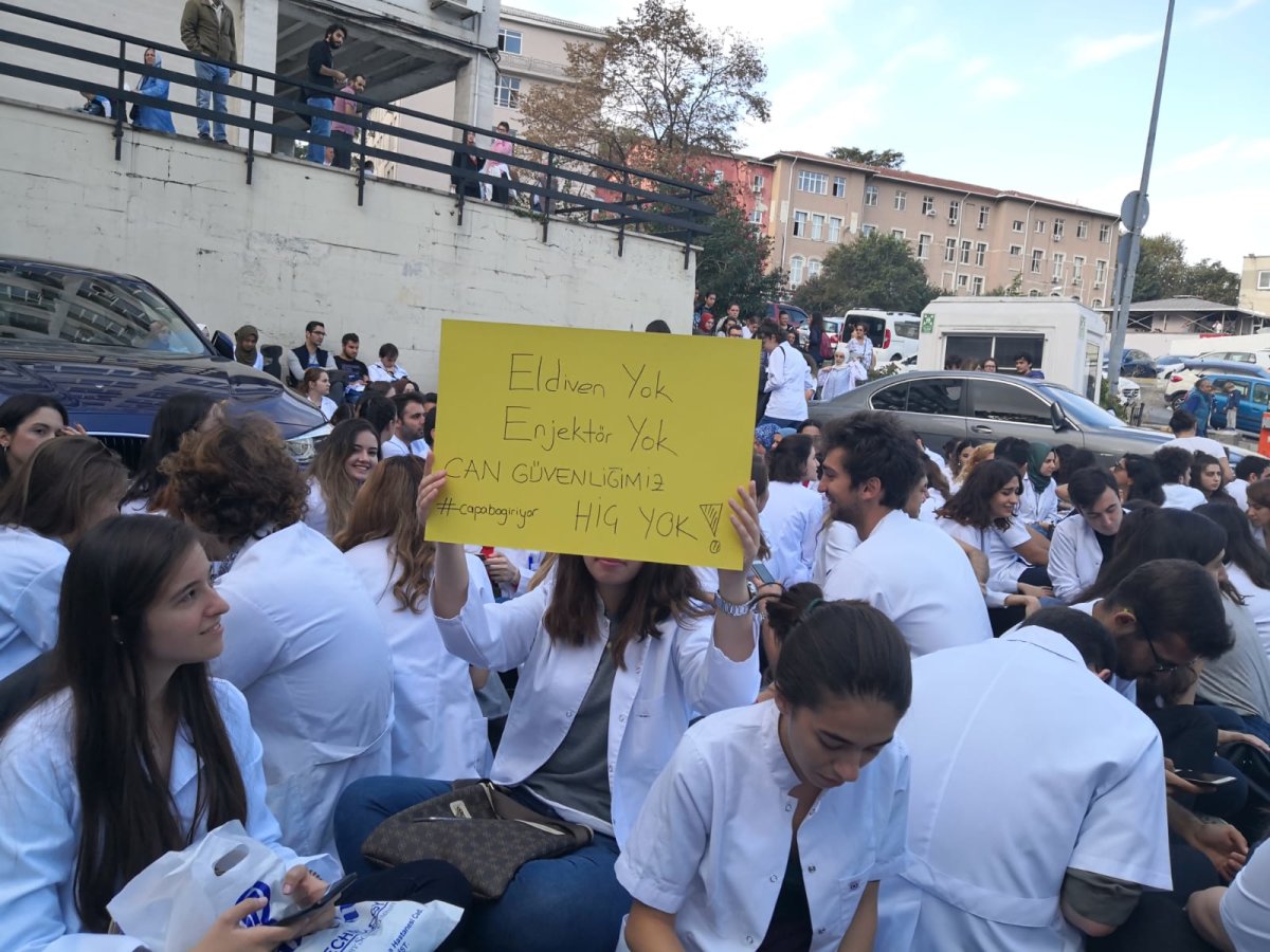 "Mezar Taşı Değil Diploma İstiyoruz"