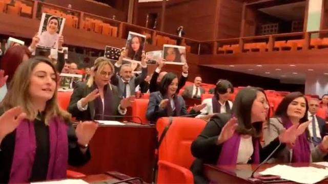 Türk Kadını Las Tesis’le Özgürleşebilir Mi?