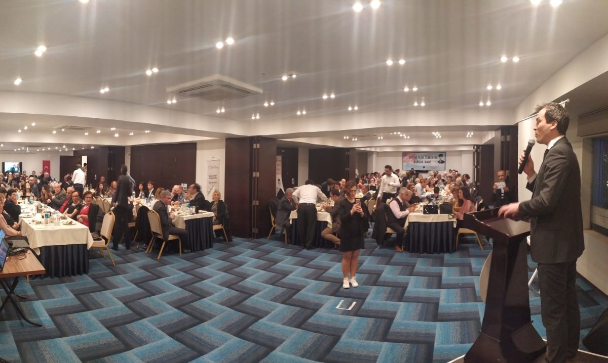 İzmirli Vatanseverler Birlik Yemeğinde Buluştu