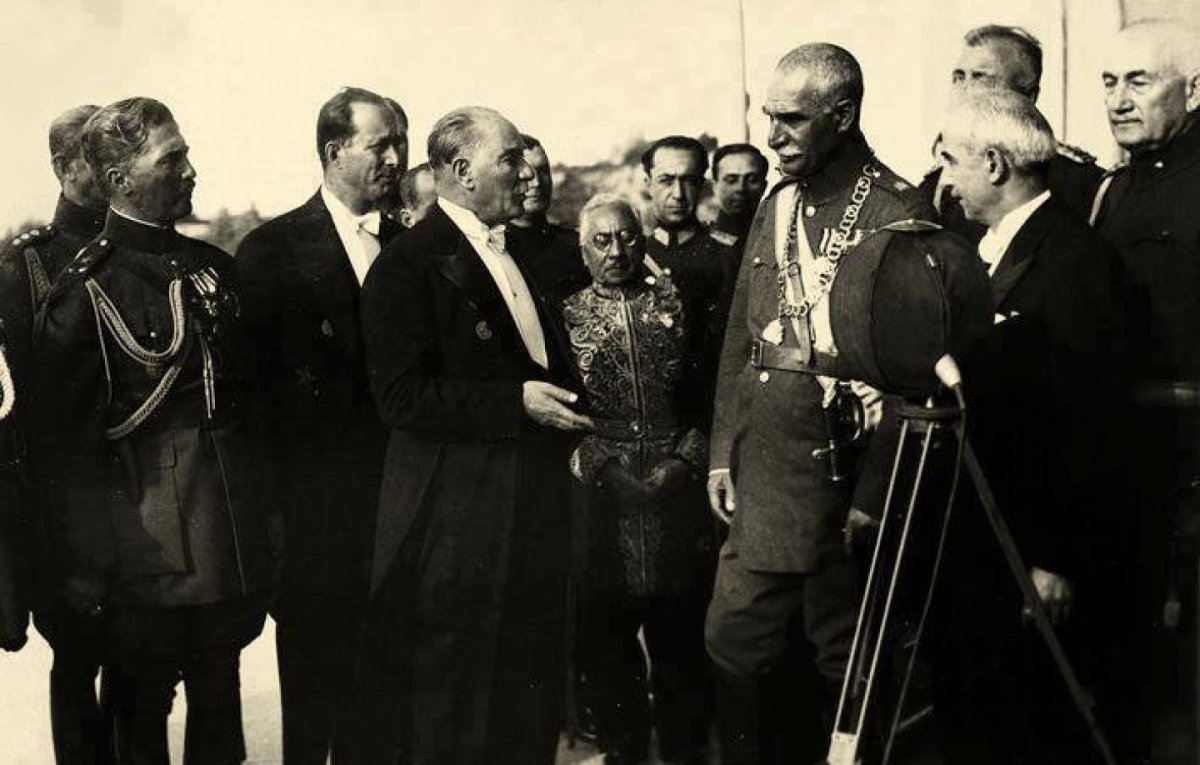 Atatürk ve Dış Politika
