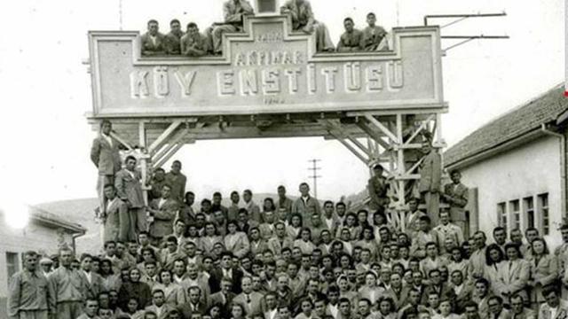 Cumhuriyet'in Eğitim Devrimi: Köy Enstitüleri
