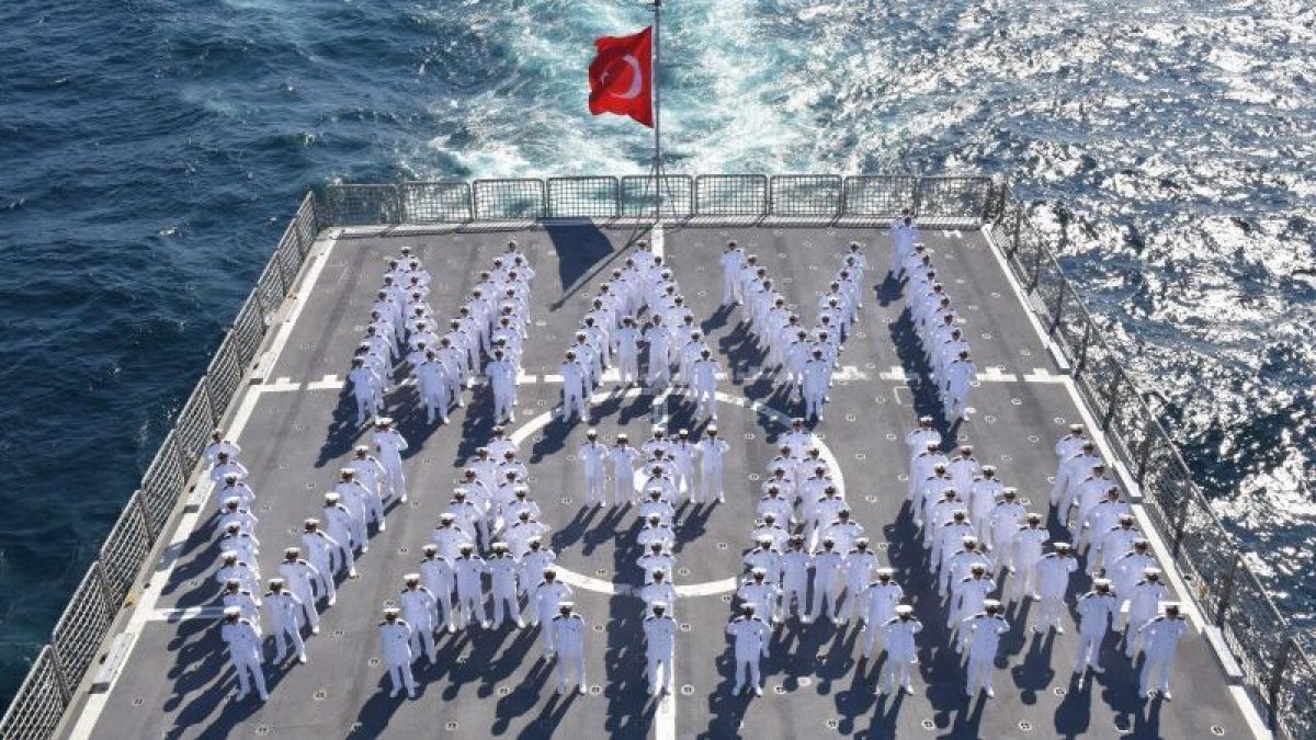 Türk Ordusundan Mavi Vatan'da Kararlılık Mesajı