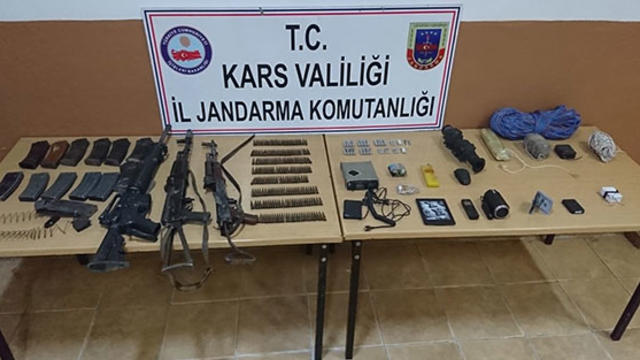 Etkisiz Hale Getirilen Teröristlerle Birlikte Cephanelik Ele Geçirildi