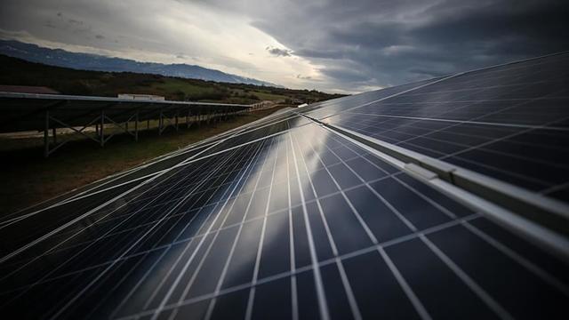 Türkiye'nin İlk Entegre Güneş Paneli Fabrikası Açılıyor