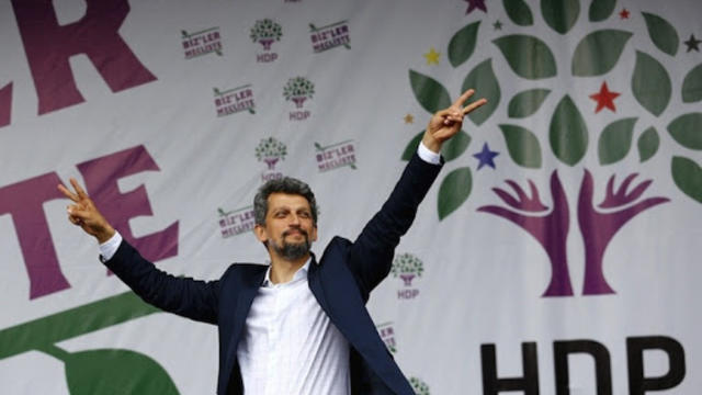 Milletvekili Değil Millet Düşmanı!