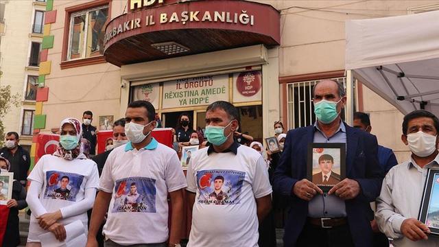 Diyarbakır Annelerinden HDP'ye Tepki: Siz bizim vekilimiz olamazsınız