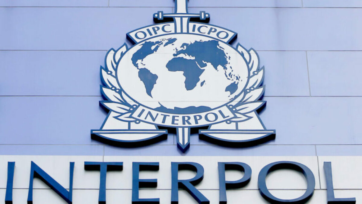 Interpol 773 FETÖ şüphelisi için kırmızı bülten talebini reddetti