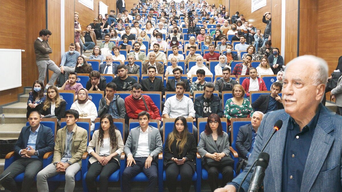 Marmara Üniversitesi’nde Perinçek’e Yoğun İlgi