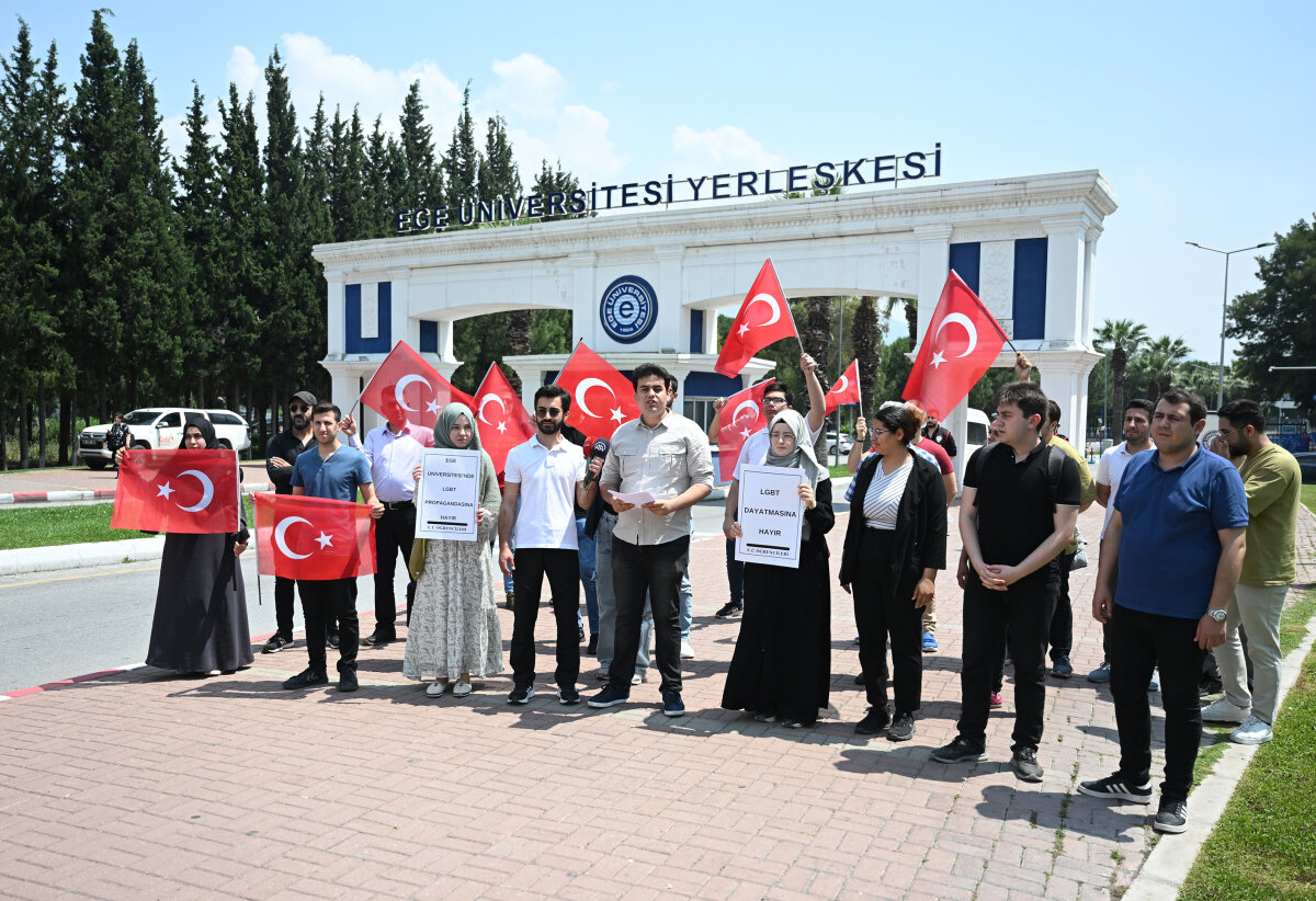 LGBT dayatması Ege Üniversitesinde