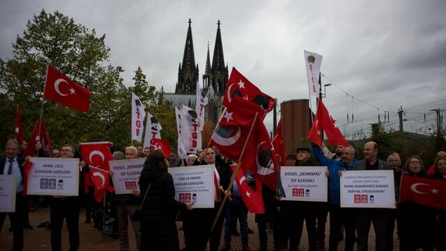Almanya’daki Mücadelemiz Sonuç Verdi:Köln’deki Sözde Soykırım Anıtı Kaldırılıyor