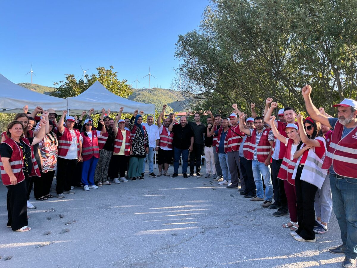 Emeği İçin Mücadele Eden Polonez İşçisinin Yanındayız