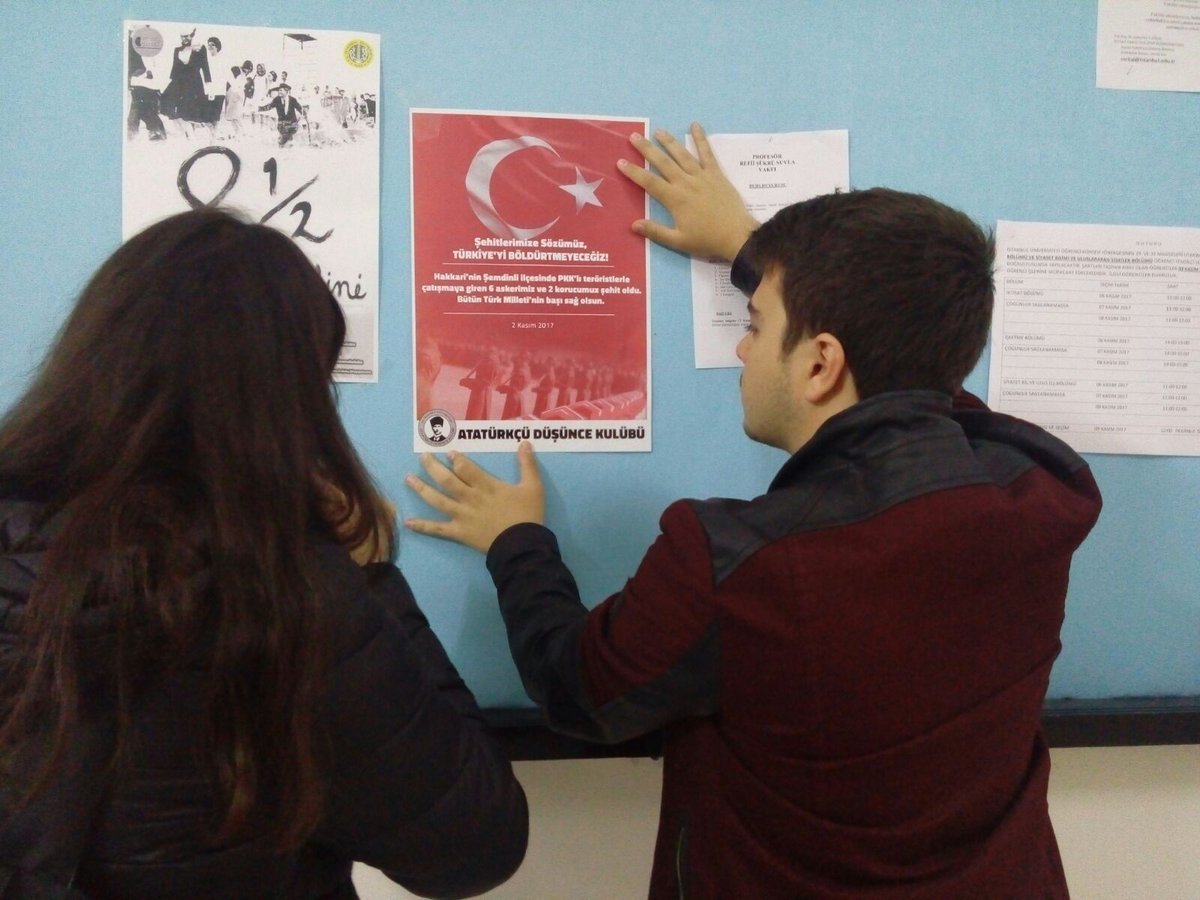 İstanbul Üniversitesi Atatürkçü Düşünce Kulübü, Hakkari Şemdinli'de teröristlerle çatışmaya giren 8 şehidimizi unutmadı.