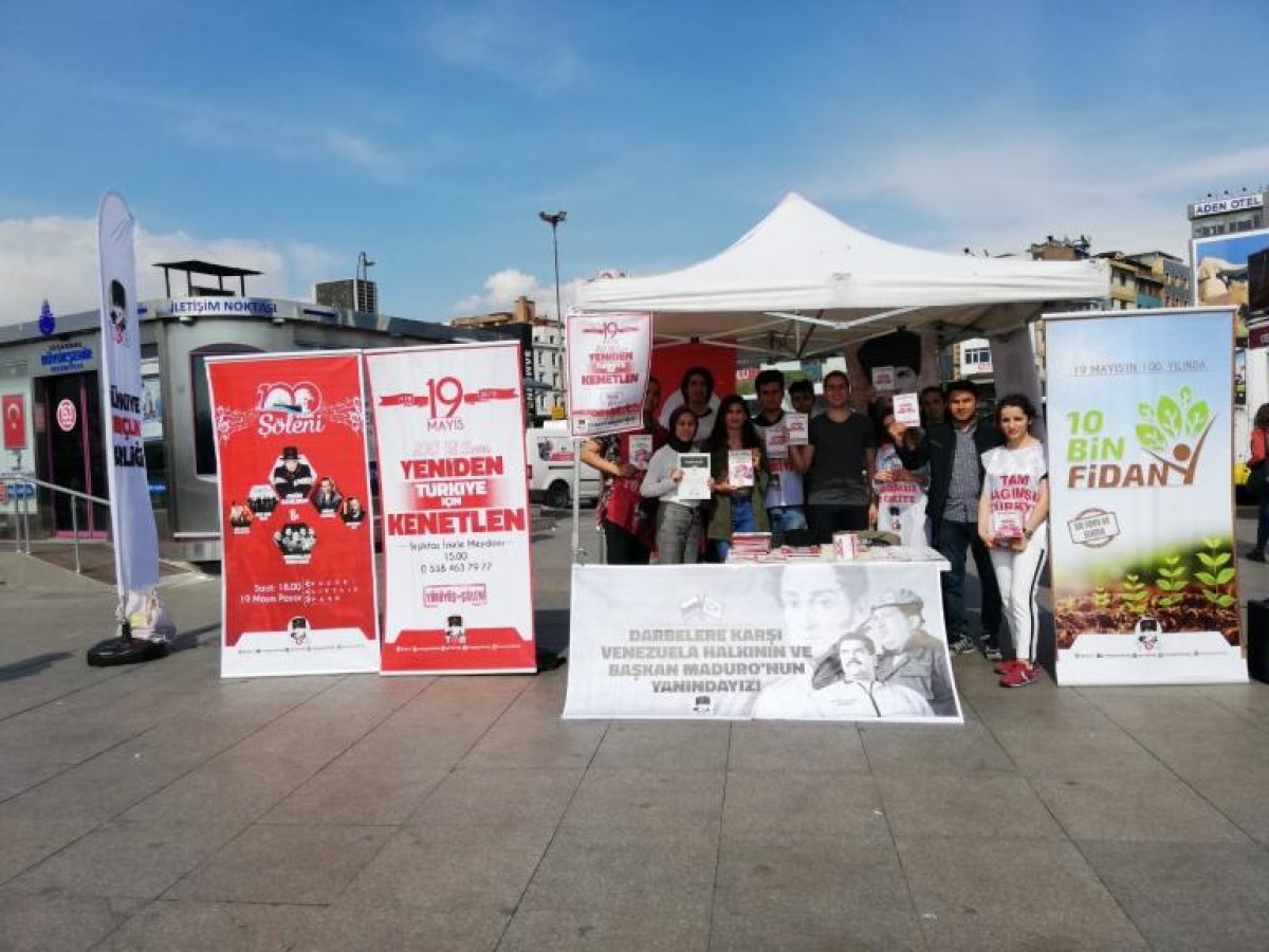 Kadıköy'de Açılan Masamız