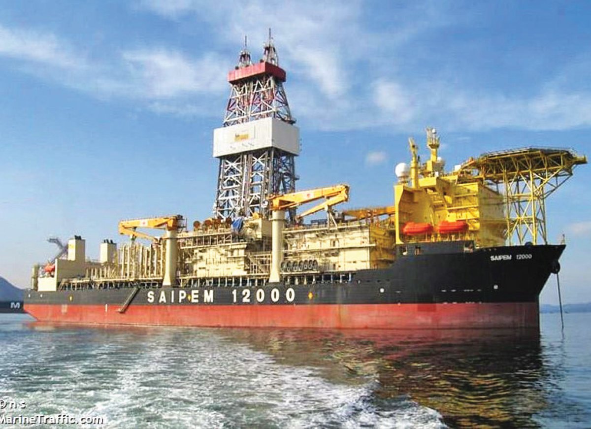 İtalyan Saipem 12000 sondaj gemisi
