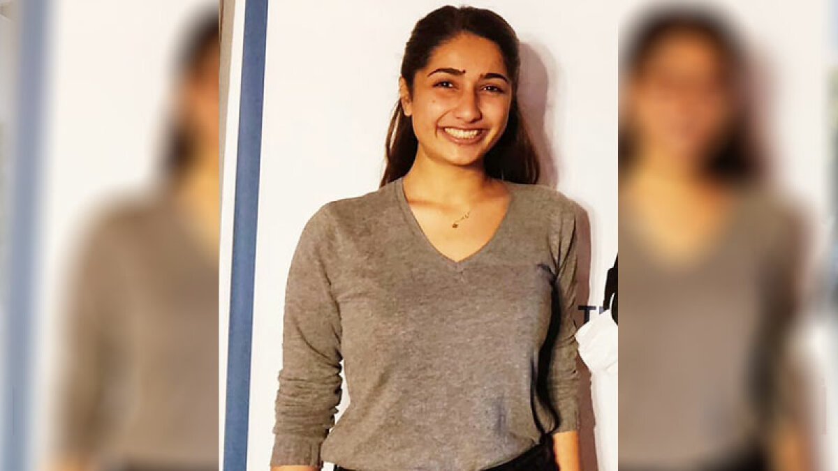 Ege Üniversitesi Atatürkçü Düşünce Topluluğu Başkanı Esra Açıkyıldız