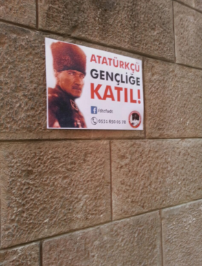 İşte saldırdıkları afiş! Üniversitelerimizi, Atatürk'e saldıran 'Biji serok Obama'cılardan' koruyacağız!