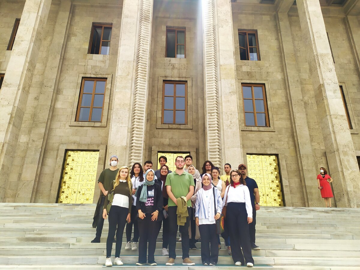 Hacettepe-Utopya-Toplulugundan-Meclis-Ziyareti.jpg
